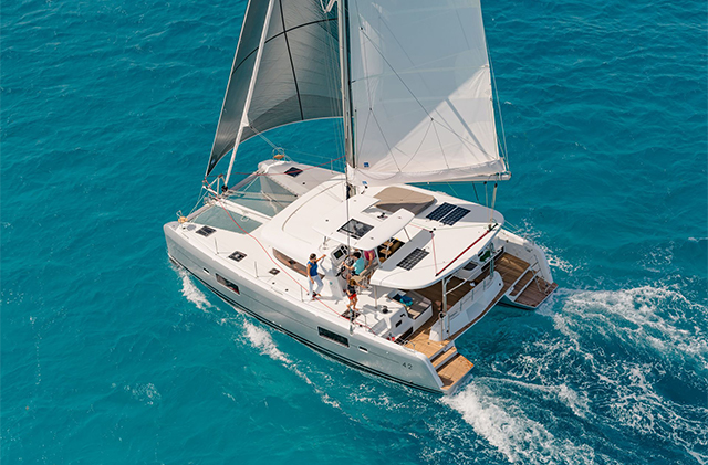 LAGOON 42 (AMICI)